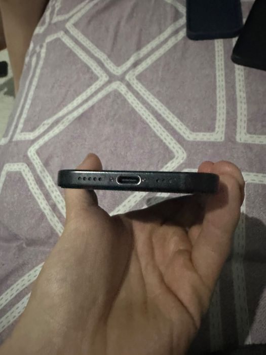 IPhone 15 черный