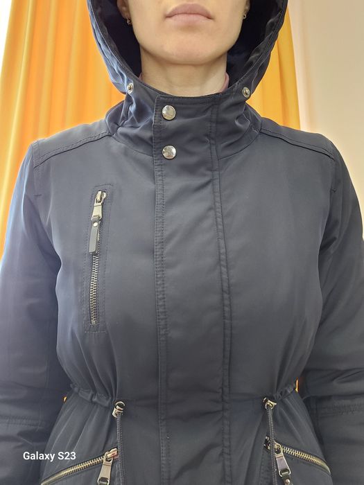Geacă Bershka Bleumarin de iarnă