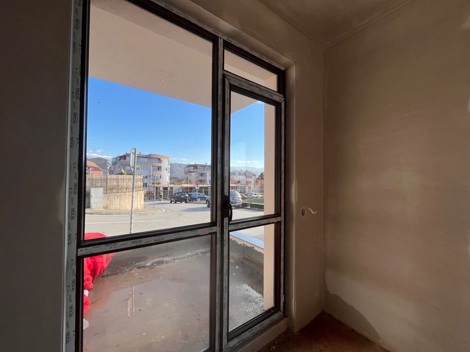 Продава се двустаен,с 1 спалня