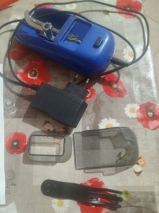 Vând aparat de făcut țigări