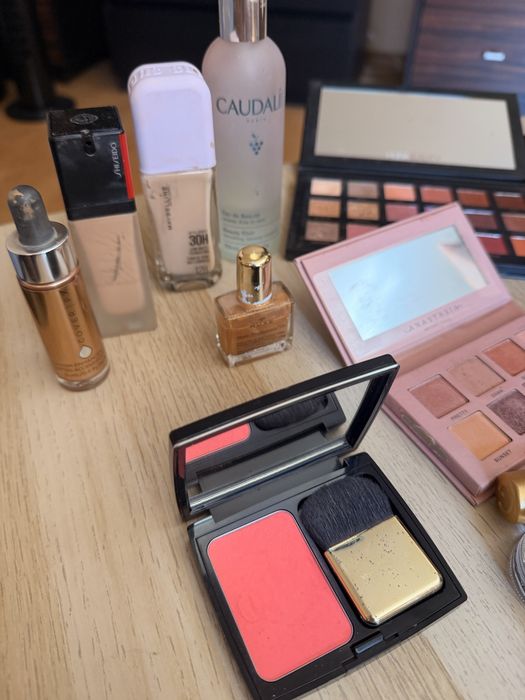 Лот козметика Fenty Huda Armani Dior Natasha Denona Sensai Chanel