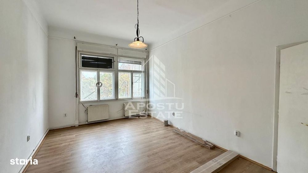 2 camere si boxa, loc de parcare, zona Elisabetin parc Carmen Sylva