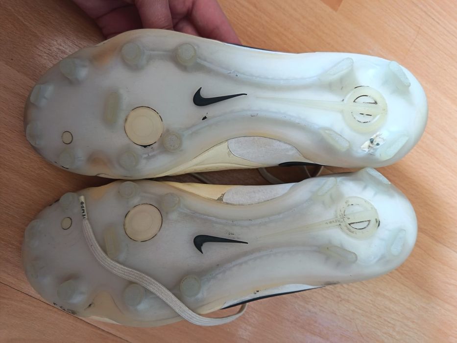 Ghete de fotbal Nike Tiempo Legend 10