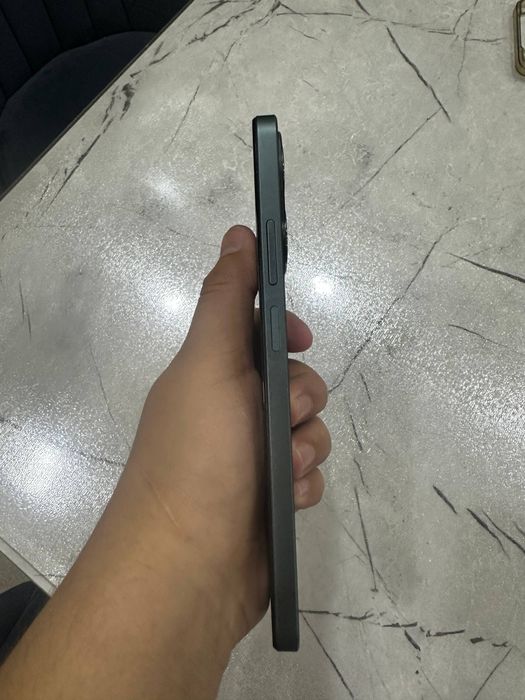 Realme C61 12/128 GB (Kengaytirilgan RAM) sotiladi. Ideal holat