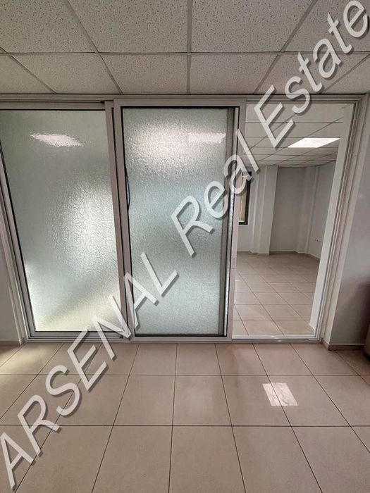 Офис под наем, Бояна