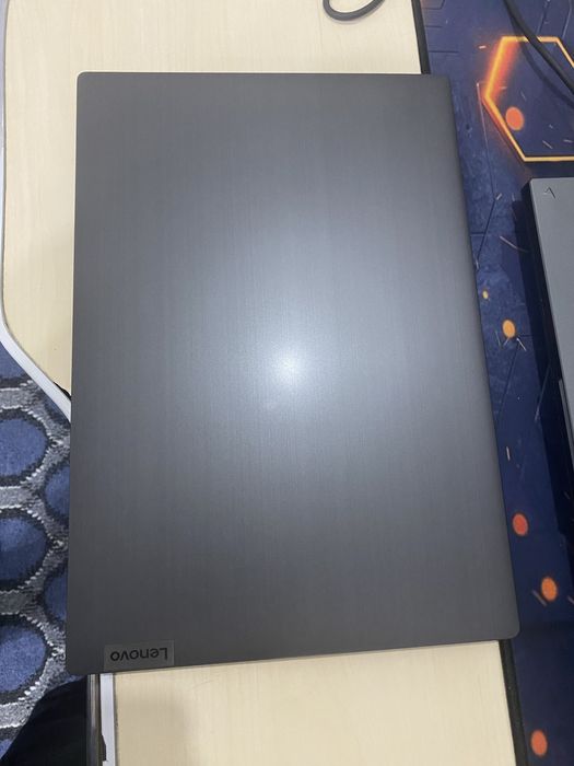 Lenovo v15 g1  250gb/1tb/12gb
