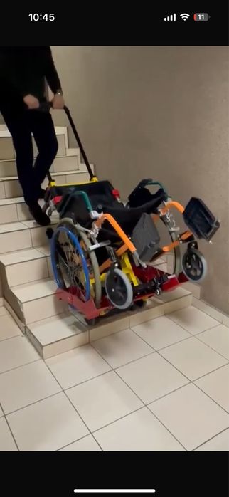 Лестничный мобильный подьемник для инвалидов