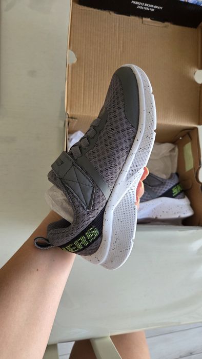 Кроссовки Skechers