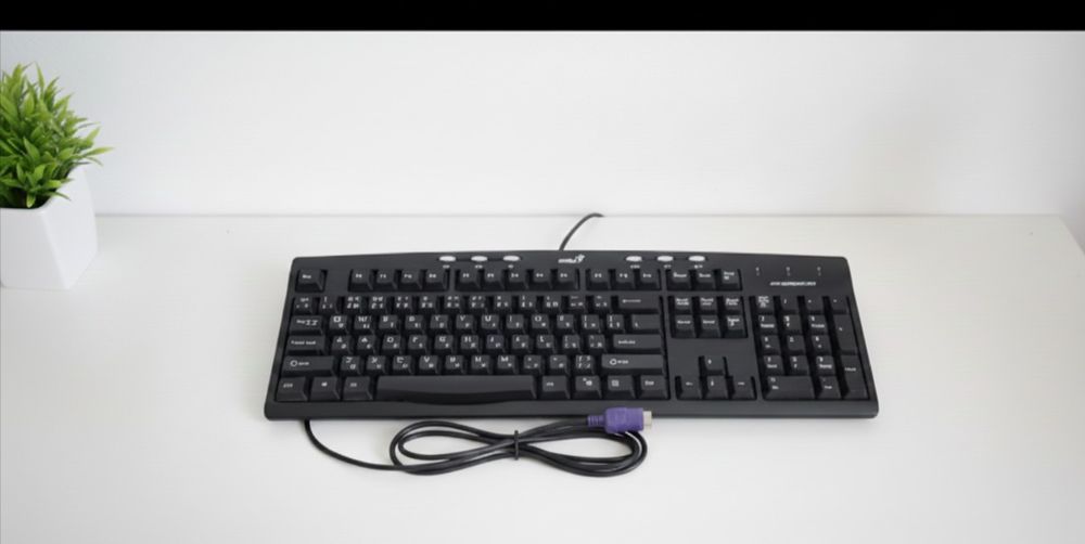 Продам клавиатуру