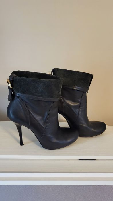 Ghete femei ,marimea 40,negru, piele naturală, toc 10 cm