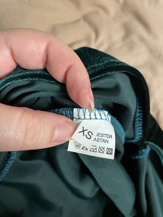 Rochie Bogas catifea verde midi Xs livrare gratuita