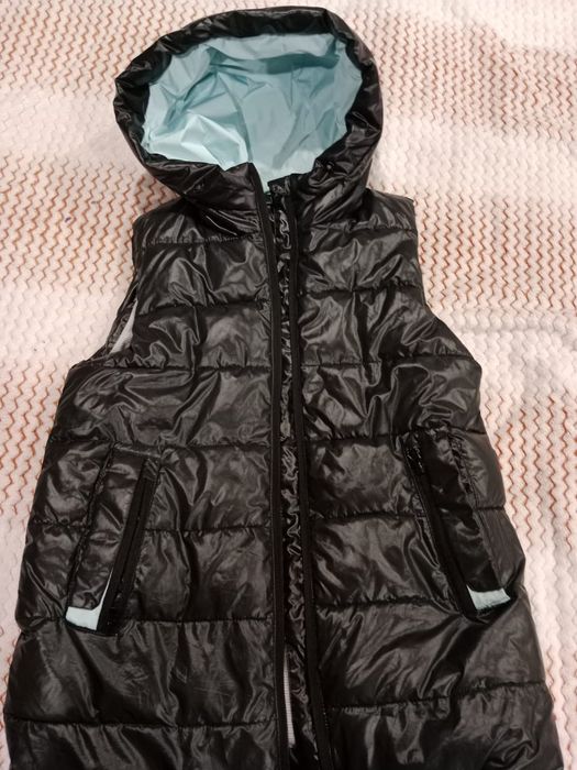 Продам жилет на девочку!