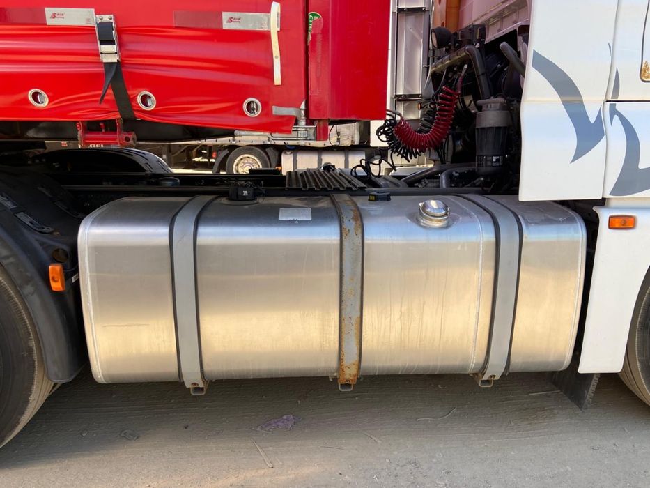 Продам фуру тягач