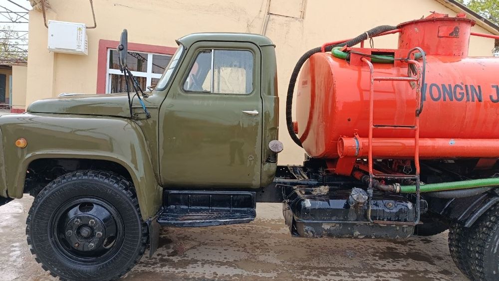 Gaz 53 Benzavoz sotiladi.