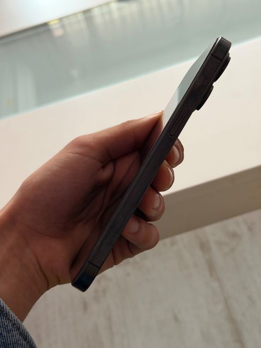 Продавам Iphone 15 pro max 256 GB