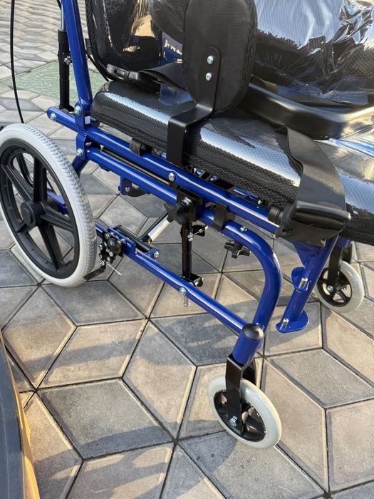 продам инвалидное кресло