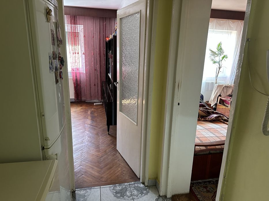 Apartament 2 camere in bloc de caramida din Micro 15