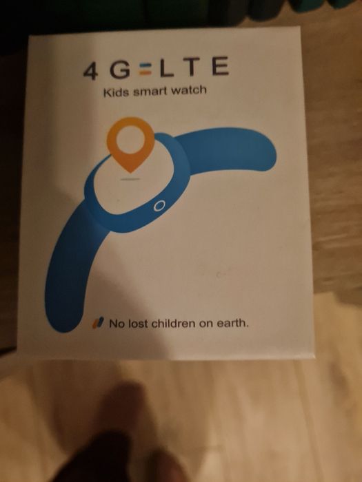 Vand ceas smart pentru copii si nu numai.