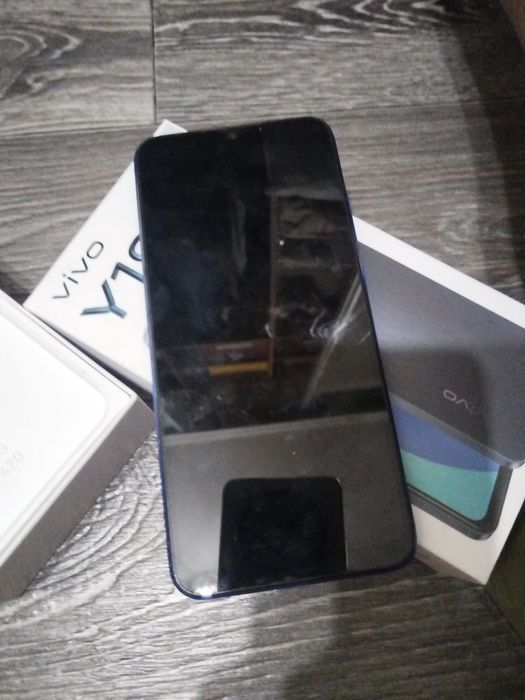 Vivo Y19s смартфон