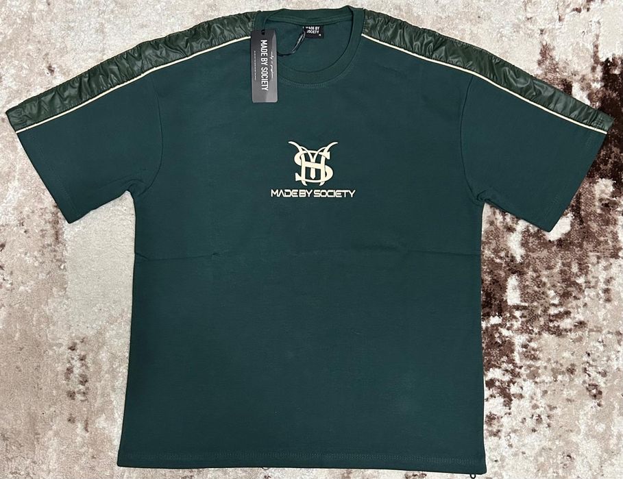 Vând compleu nou de bărbați Made by Society