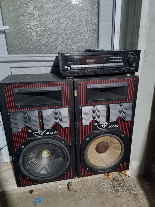 Vand boxe cu stație