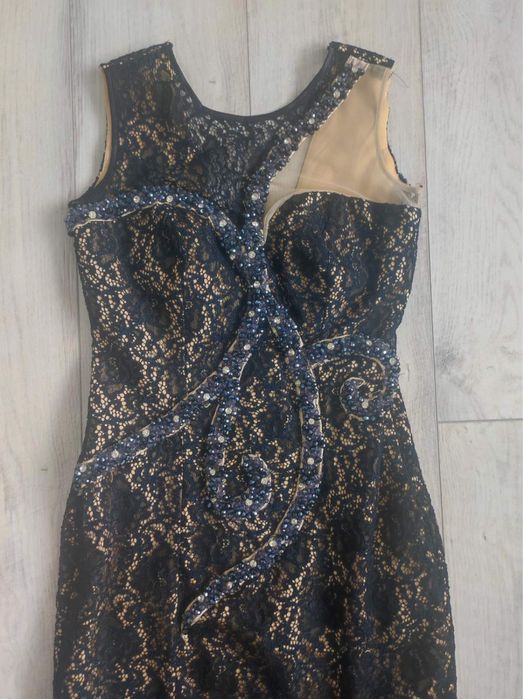 Рокля дълга. Официална