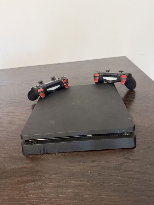 Playstation 4 in stare buna !!!