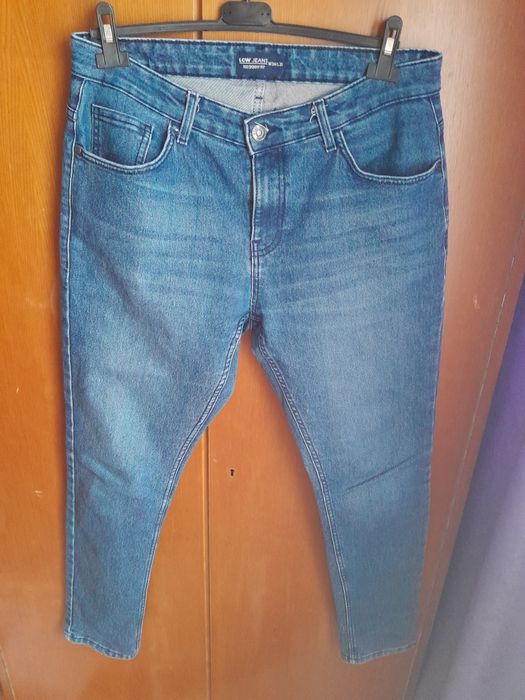 Blugi barbati.  W34.
