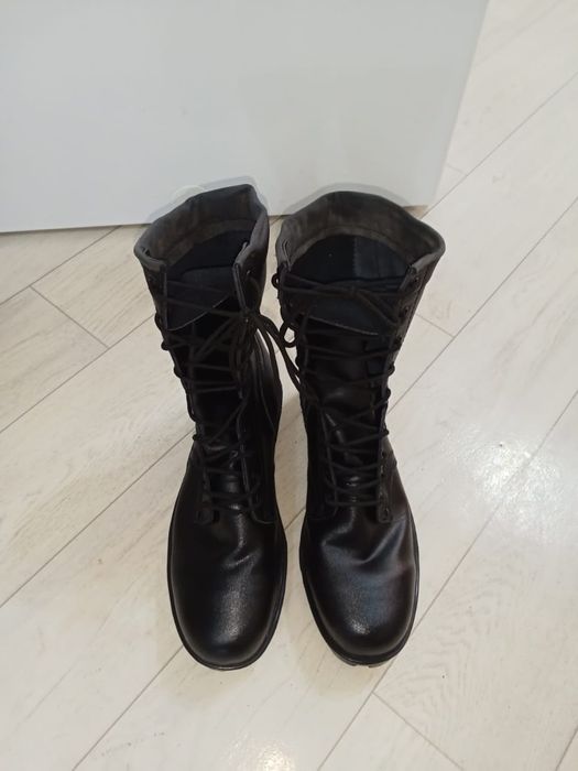 Продам Берцы новый