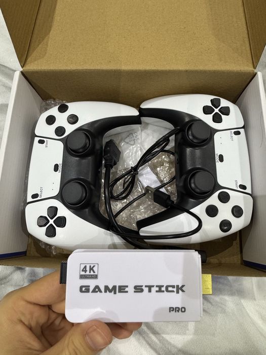 PS1 va 20mingdan ortiq retro o’yinlarni o’ynash uchun konsol