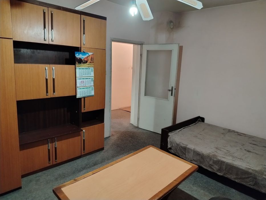 Дава се гарсониера под наем