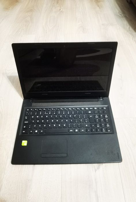 Laptop Lenovo IdeaPad 300