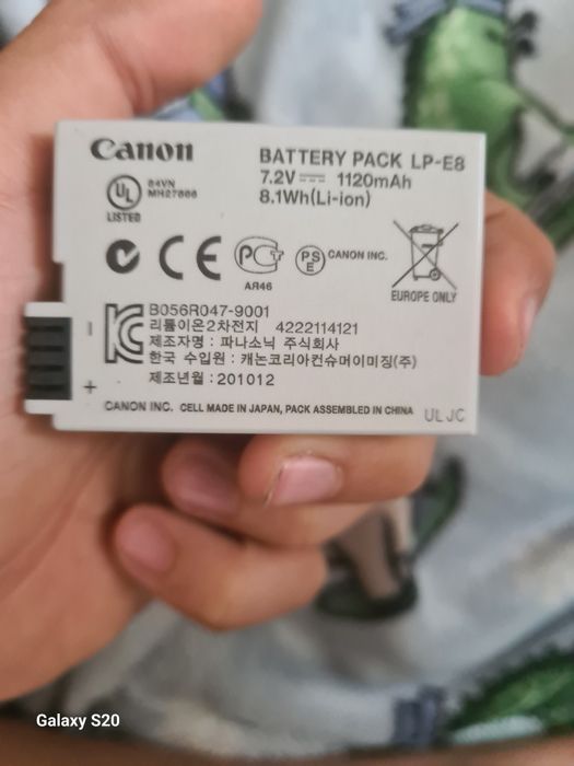 Продам фотик canon eos600