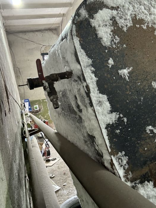 Продам грузовой бак