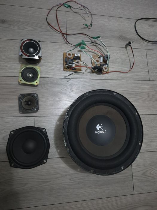 Vând boxe de raft teufel, jbl,și difuzoare diferite