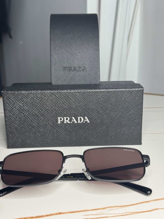 Ochelari de soare Prada negri