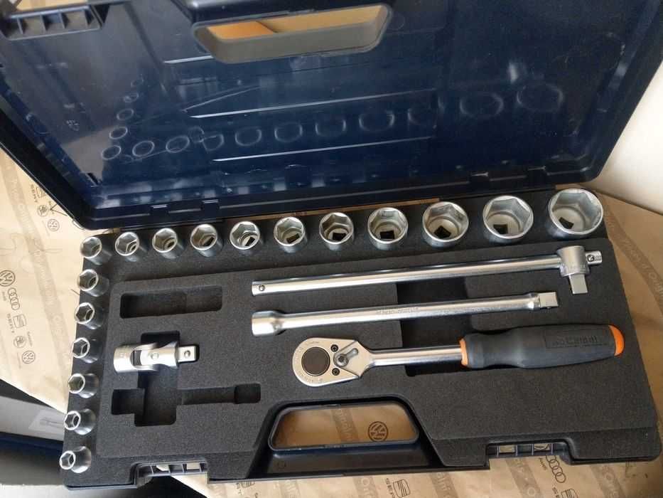 Trusa 1/2 Garant produsa de Stahlwille in Germania.