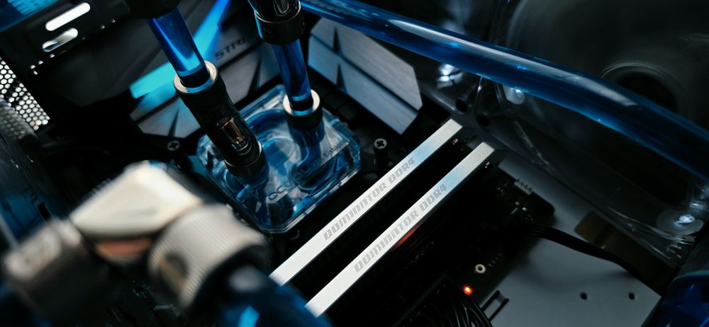 Pc gaming custom schimb cu laptop minim RTX 4070