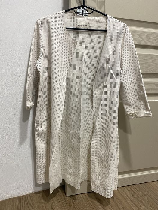 Дамско сако - за довършване на тоалет