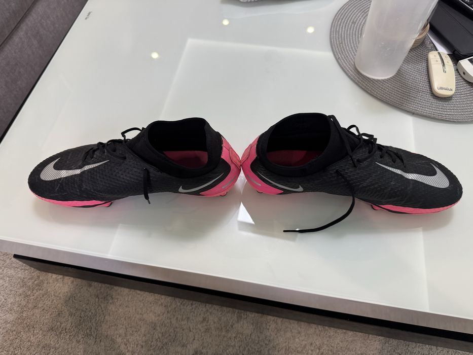 Футболни обувки Nike Phantom с чорапче