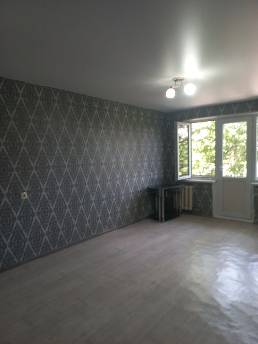 Продам квартиру 1 комн Восток