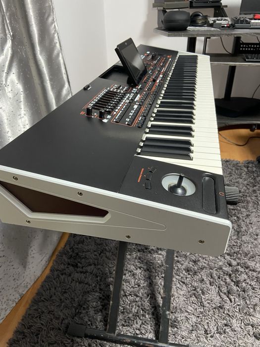 Vand Korg PA4x fara schimburi