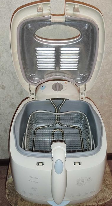 Фритюрница Philips Cucina HD 6140