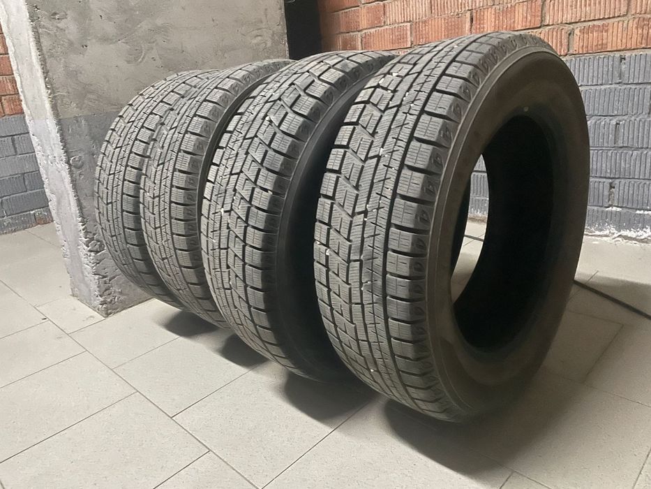 Yokohama 225/60 R17