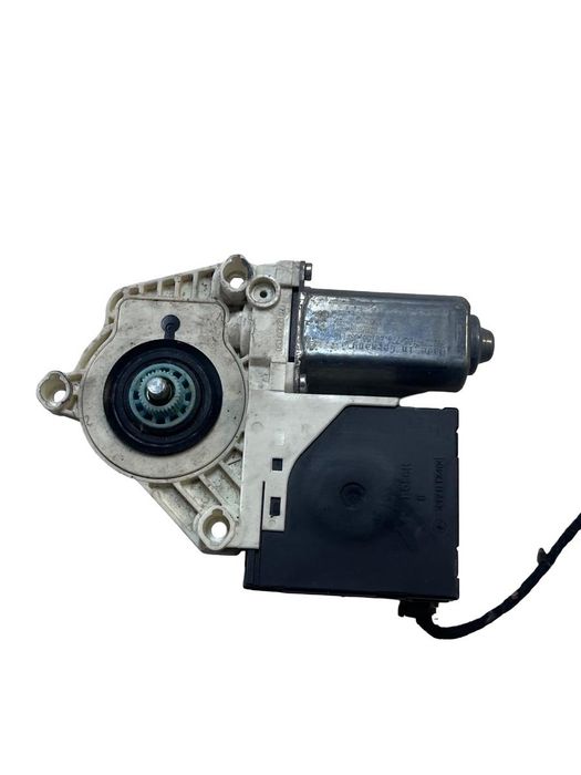 Motoras Geam Dreapta Fata Volkswagen Passat Variant 3C5 2005 - 2011 1K0959702Ac