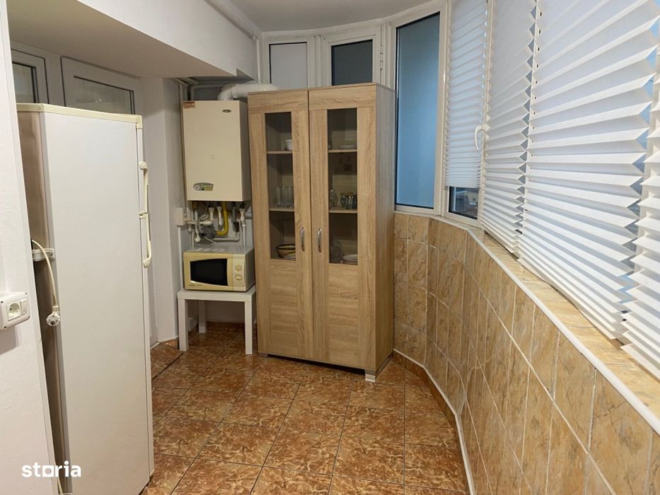 Garsoniera de închiriat - bloc "Casa Cărții"