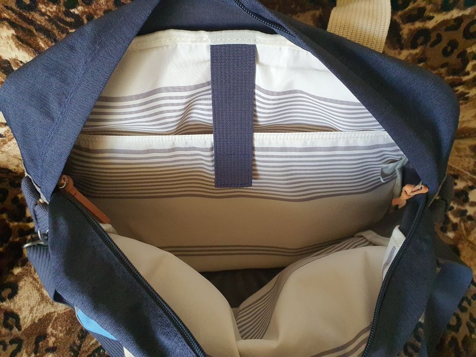 Спортна чанта Eastpak