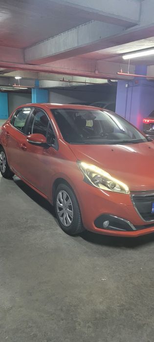 Vând Peugeot 208 2016 / 54.000 km / Proprietar unic / 2 seturi roți