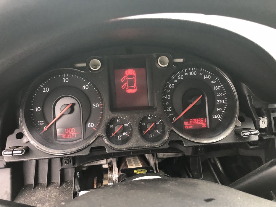 Plansa Bord Vw Passat B6 neagra B7 Cc 2005-2014