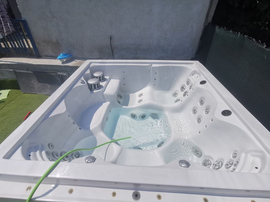 Джакузи 7 местно